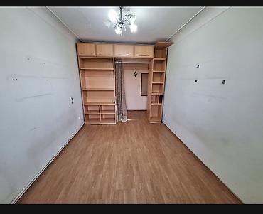 Uzunmüddətli kirayə mənzillər: Mənzilin təsviri: - Planlaşdırma: 2 ayrı otaqlı mənzil. Geniş dəhliz — 2