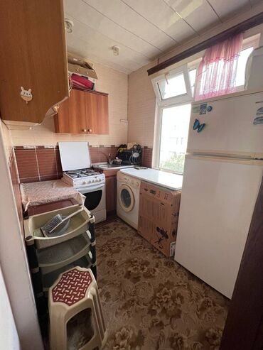 Uzunmüddətli kirayə mənzillər: Binəqədi rayonu,Memar ecemi metrosu,Yeganə sadlıq evinin yanında,2 — 6