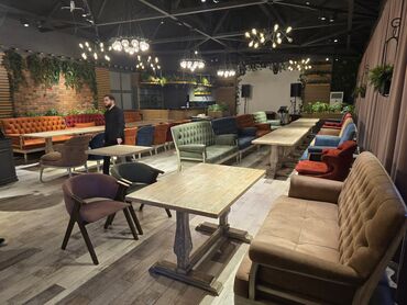 Sifarişlə restoran üçün masa və oturacaq dəstləri: Stullar ilə, Kvadrat masa, 2 nəfər — 8