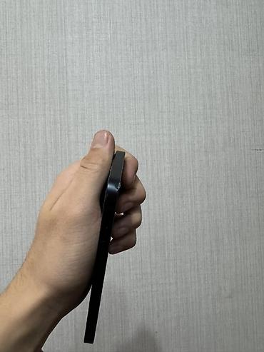 Apple iPhone: IPhone 13 — 6