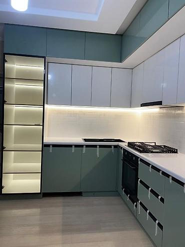 Кухонные гарнитуры: Кухонный гарнитур — 28