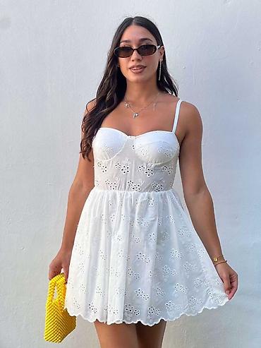 boho bluze: Belo letnje mini haljina na bretele
2400din
S M L — 2