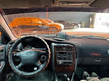 Toyota: Toyota Avensis: 2000 г., 2 л, Механика, Бензин, Седан — 11