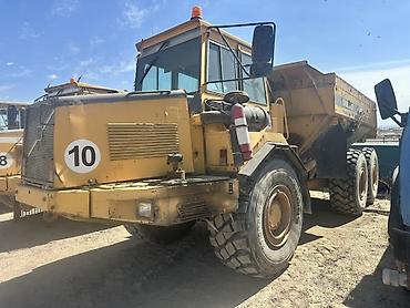 Volvo A25C 6x6 — сочленённый самосвал для карьеров и стройплощадок