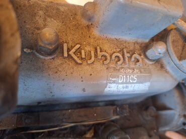 недорогие скутеры: Дизельный двигатель Kubota D1105 Тип: 3‑цилиндровый рядный дизель с