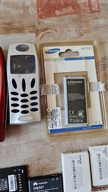 iphone tablet: Veliki lot starih baterija za mobilne telefone + maskice/kućišta za — 8