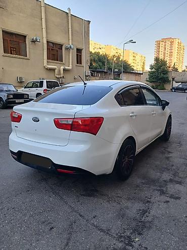 kredit vaz 2106: Kia Rio: 1.4 l | 2012 il Sedan — 3
