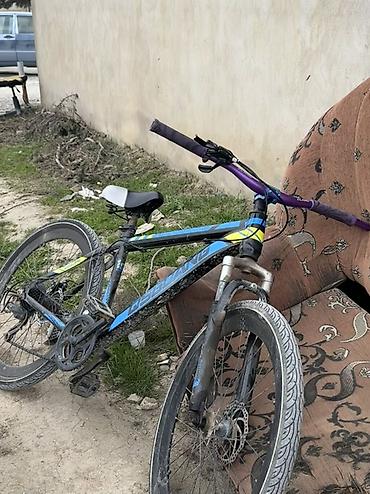 Dağ velosipedləri: Velosiped – QSGUANG markası, dağ/şəhər tipi Xüsusiyyətlər: - Yüngül — 1