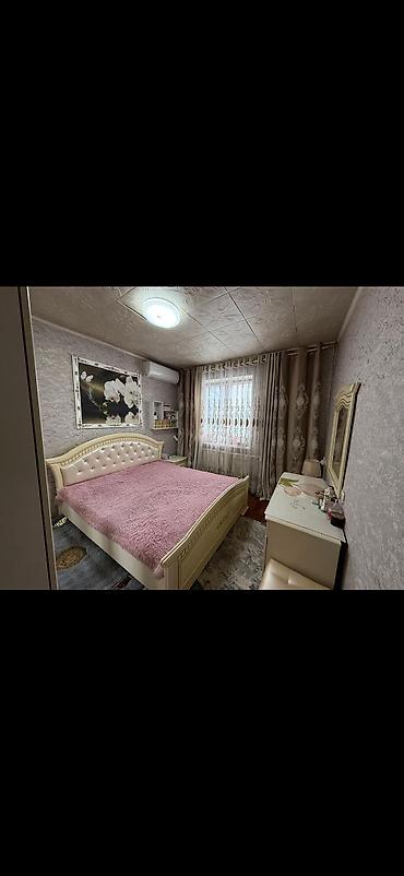 срочно только нал: 3 комнаты, 68 м², 3 этаж, Старый ремонт — 4