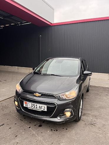Chevrolet Spark: 2017 г., 1 л, Автомат, Бензин, Хэтчбэк
