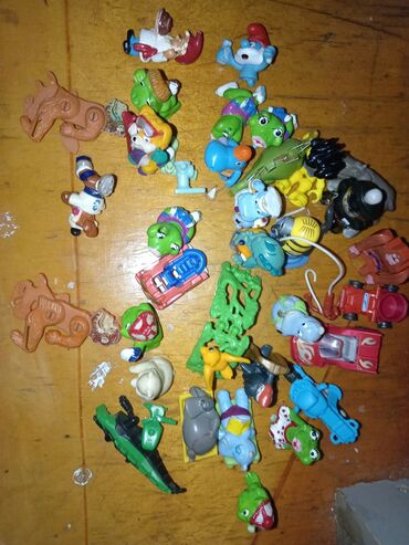 3d eynekler satisi: Kinderlər satılır hamısı birlikdə 1990 cı ildən buyana olan kinderlər