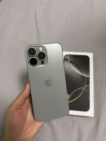 электронный китеп: IPhone 16 Pro Max, Б/у, 256 ГБ, Natural Titanium, Зарядное устройство, Защитное стекло, Чехол, 100 %