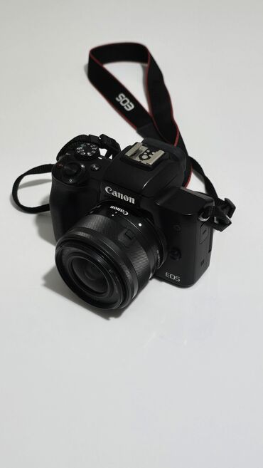 экшан камера: Беззеркальная камера Canon EOS M50 с объективом Canon EF‑M 15–45mm