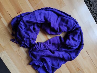 Шарфы, палантины: Шарфы платки в очень хорошем или новом состоянии. Ещё много вариантов — 6