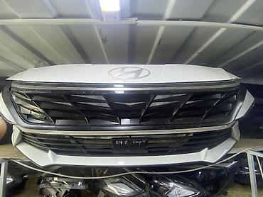 резка наклейки: Передняя часть (морда) Hyundai: решетка радиатора с эмблемой и верхним — 1