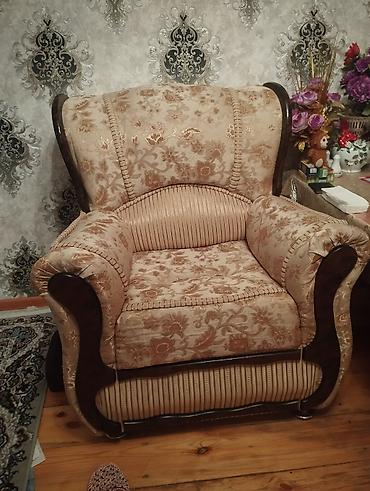 barber kreslosu: İşlənmiş, Divan-kravat, Divan, Açılan — 7