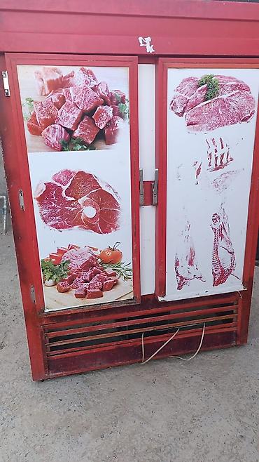 Холодильное оборудование: Məhsul: İki qapılı ət soyuducu (vitrin tipli) Xüsusiyyətlər: - — 3