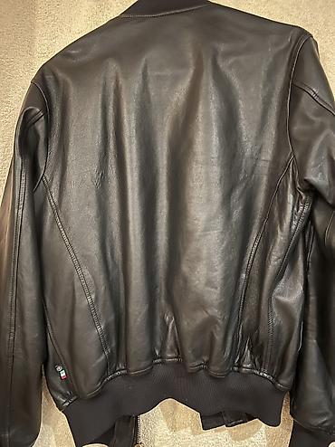 Kožne jakne: Prodajem original Philipp Plein koznu jaknu (meka jagnjeca koza). Par — 3