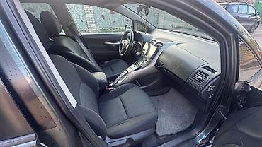 Toyota: Toyota Auris: 2007 г., Хэтчбэк — 13