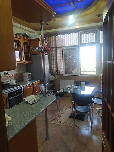 yeni ev elanlari: Həzi Aslanov qəs., 3 otaqlı, Yeni tikili, m. Həzi Aslanov, 137 kv. m — 7