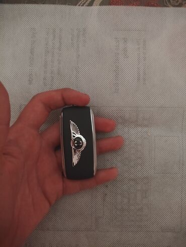 lenkeran telefon satisi: Bentley mini telefon. 50 manata satılır. 85 ə alınıb. heç bir problemi