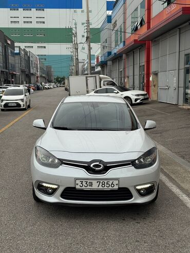 Renault: Renault 11: 2018 г., 1.6 л, Автомат, Бензин, Седан