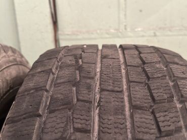 Шины: Продаю резину 215/60/16 Yokohama-2шт, Bridgestone-2шт. (На одной есть