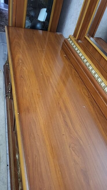 Qonaq otağı dəstləri: Qonaq Dəsti Fısdıq agacından satılır qiyməti 5000 manat dəstə daxildi — 9