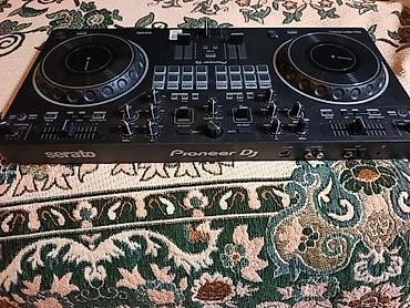 kontroller: Pioneer DJ DDJ-REV1 DJ kontrolleri - Seriya/model: DDJ-REV1 (Pioneer — 5