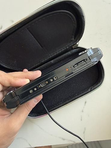 Видео оюндар жана приставкалар: Портативная игровая консоль Sony PSP Е1000 с чехлом и кабелем - — 3