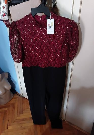 Kombinezoni: Elegantni ženski kombinezon - Gornji deo: bordo crvena tkanina sa — 2