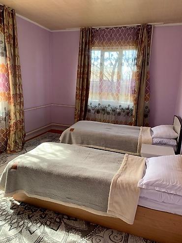 Посуточная аренда комнат: Теплый, светлый, просторный гостевой дом в г.Каракол - Спальня с — 9