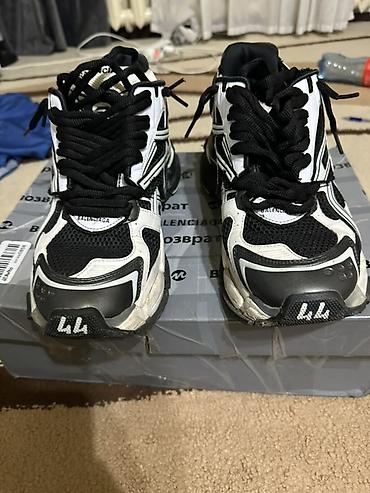 balenciaga runner: Кроссовки Balenciaga Runner Торг есть, за вопросами писать в ЛС — 5