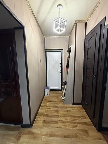 кафе ош: 3 бөлмө, 61 м², 105-серия, 5 кабат, Евро оңдоо — 1