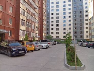 продаётся квартира в токмаке: 3 комнаты, 98 м², 106 серия, 5 этаж, Евроремонт