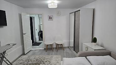2 bedroom: Сдаётся уютная комната — почасово / посуточно, день / ночь Комната — 1