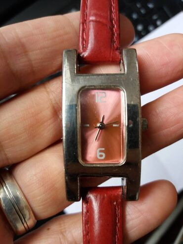часы от фирмы rado: Женские часы Yves Rocher, MC б/у, часы немецкой фирмы Fuchs-новые