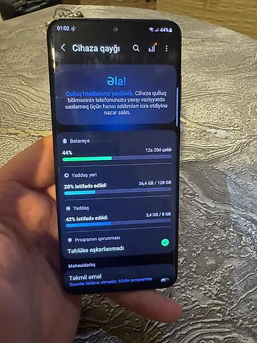 s20 plus: Samsung Galaxy S22 Ultra, 128 GB, rəng - Qara, Barmaq izi — 5