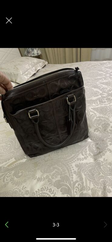 Çantalar: Coach marka, temiz deridir