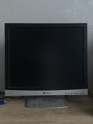 самсунг 20 ультра: Монитор, Neovo, Б/у, LCD, 19" - 20"