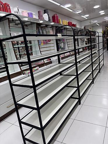 Полочные витрины: Mağaza üçün metal karkaslı vitrin rəfi - Tip: sərgi/mağaza rəfi - — 5
