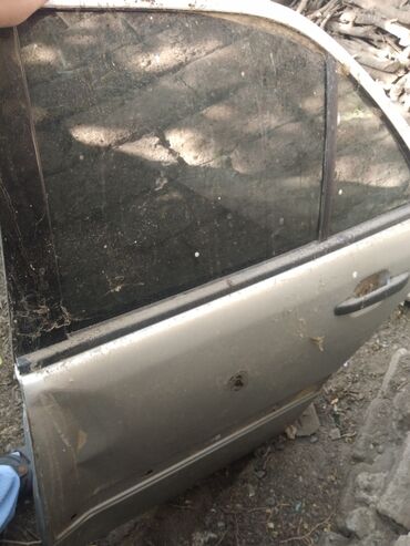 mersedes suret qutusu: Mercedec c 180 arxa sol qapı 100 manat