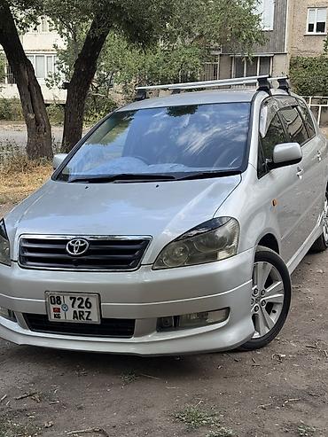 e klass: Toyota Ipsum: 2002 г., 2.4 л, Автомат, Газ, Минивэн — 3