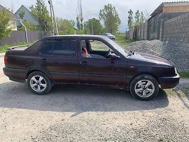 Volkswagen: Volkswagen Vento: 1993 г., 2 л, Кол менен иштөөчү, Бензин, Седан — 1