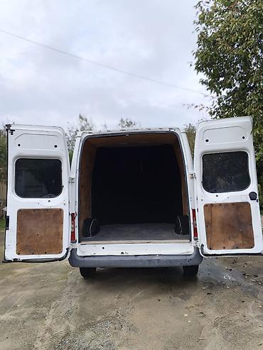 yer sumlayan traktor: Ford Transit: 2.4 l | 2006 il Van/Minivan — 9
