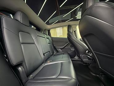 подлокотник на гольф: Tesla Model Y: 2021 г., Электромобиль, Кроссовер — 9