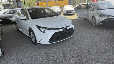 грузовые машины в лизинг: Toyota : 2022 г., 1.8 л, Автомат, Гибрид, Седан