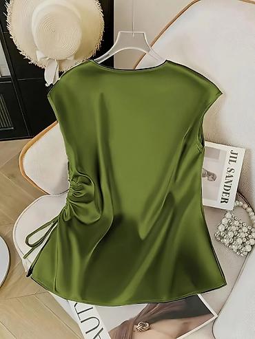 Köynək və bluzalar: Ölçü: XXL (44-46) Stil: V-yaxa, böyrü büzməli və ipli model Material — 13