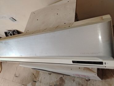 Zərərvericilərə qarşı mübarizə aparatları: Kondisioner LG, 100-dən çox kv. m, Split sistem