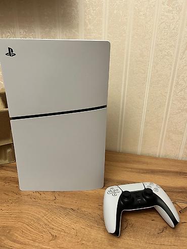 plesteysn 5: PlayStation 5 Slim oyun konsolu + DualSense idarəetmə pultu play — 9